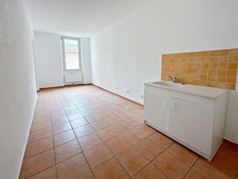 Location  appartement 2 pièces 46 m² à La Seyne-sur-Mer (83500), 566 €