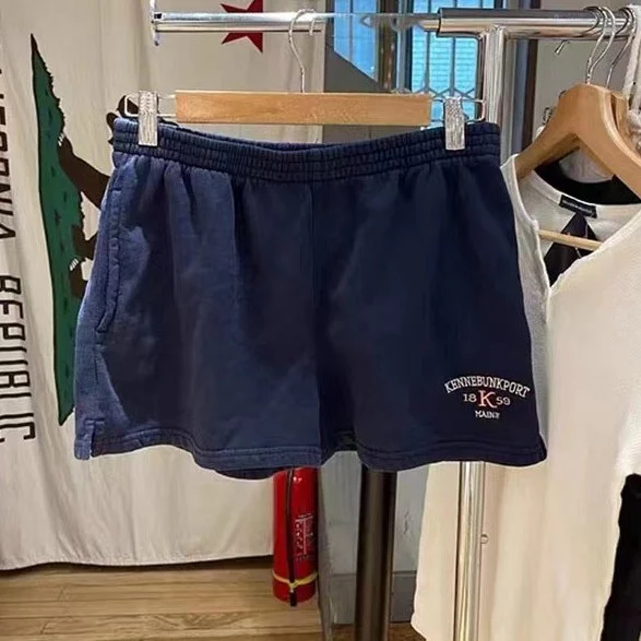 Short de sport taille haute Pure Desire pour femme, parfait pour le sport et un look tendance. Confortable, sexy et idéal pour l'entraînement.