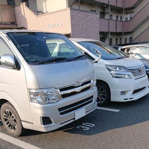 ハイエースバン TRH200V