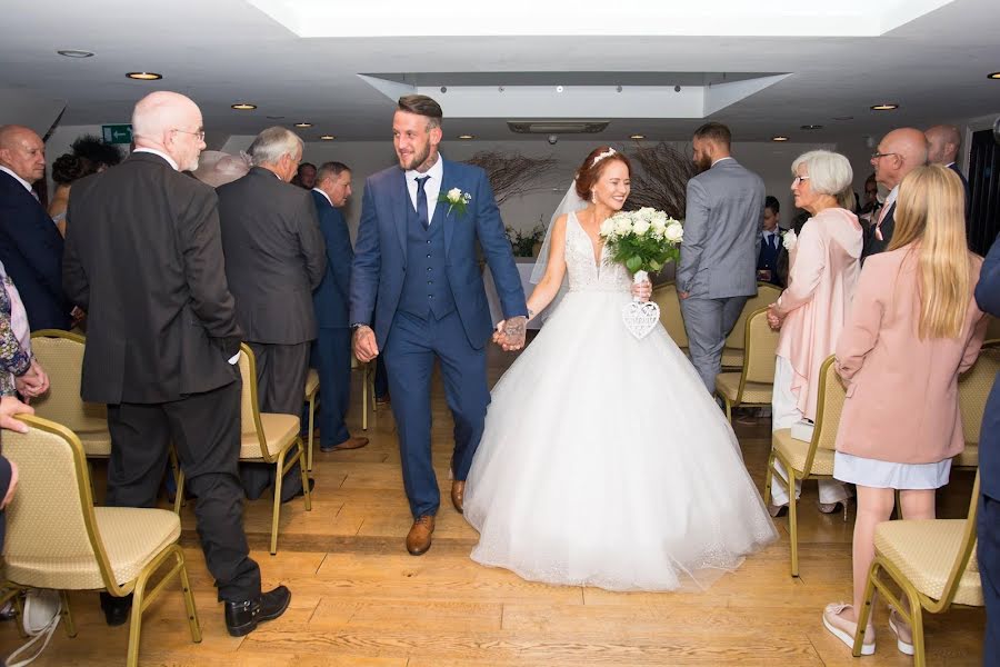 Wedding photographer Adrian Miller (ajmillerphoto). Photo of 1 July 2019