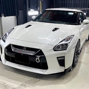 NISSAN GT-R R35