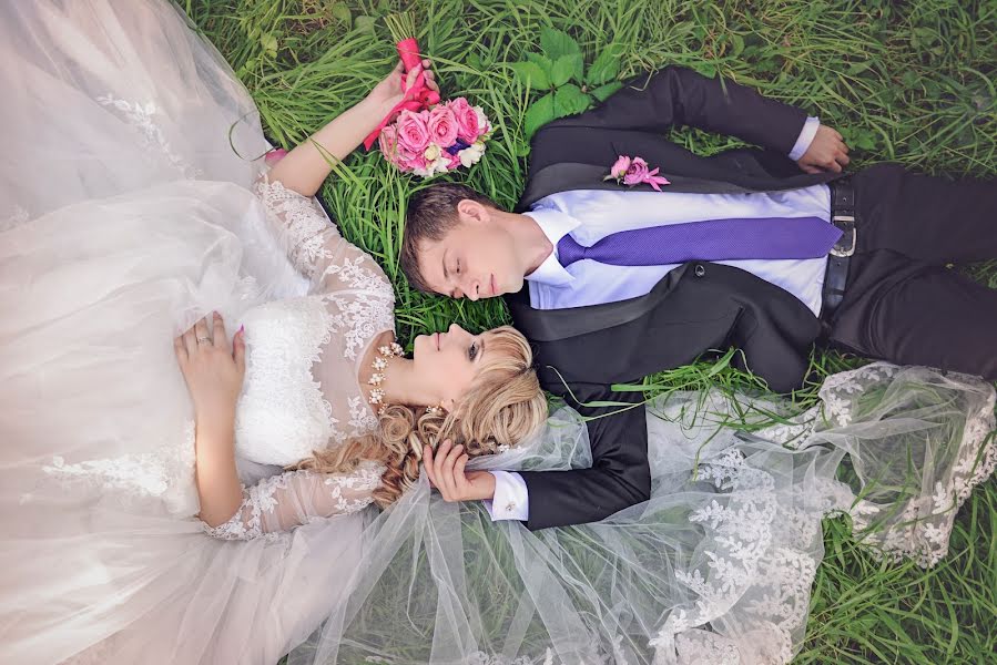 Fotógrafo de casamento Tatyana Kovaleva (tatyanakovaleva). Foto de 3 de março 2017