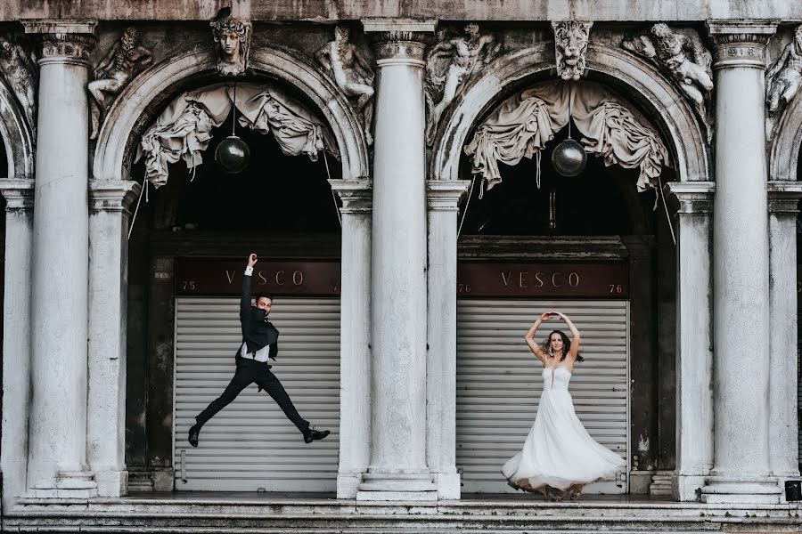 Fotografo di matrimoni Adrian Bubicz (bubiczlbn). Foto del 4 aprile