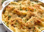 Garlic Parmesan Chicken Lasagna Bake was pinched from <a href="http://pinchofyum.com/garlic-parmesan-chicken-lasagna-bake" target="_blank">pinchofyum.com.</a>