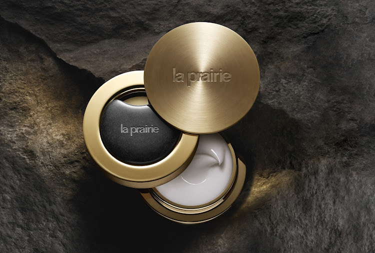 Pure Gold Radiance Nocturnal Balm comes complete with a Nocturnal Massage Stone.