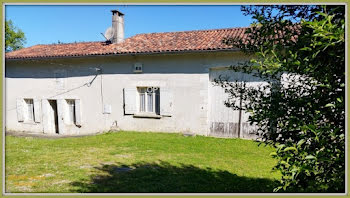 maison à Chalais (16)