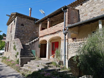 ferme à Saint-Julien-les-Rosiers (30)