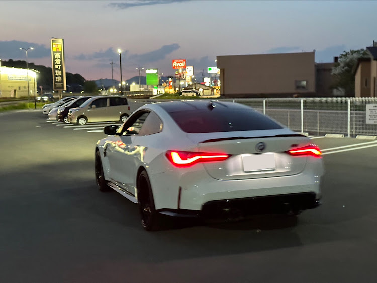 M4 クーペの洗車部・アストンマーチン・ご無沙汰しておりますに関するカスタム事例の投稿画像5枚目