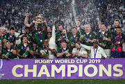 2019 Rugby World Cup Final, International Stadium Yokohama, Yokohama, Japan 2/11/2019 England vs South Africa South Africa's Siya Kolisi lifts the Webb Ellis Trophy Mandatory.