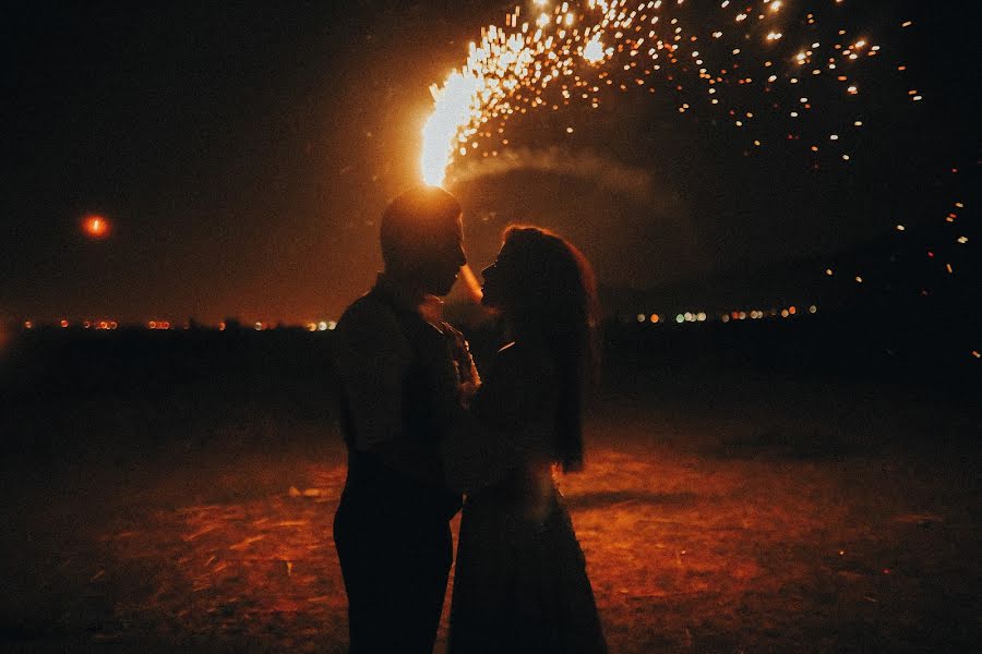 Fotografo di matrimoni Hamze Dashtrazmi (hamzedashtrazmi). Foto del 7 agosto 2019