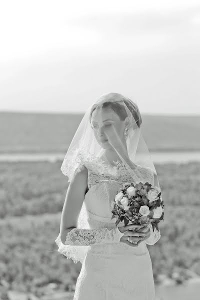 Fotógrafo de casamento Tatyana Katkova (tanushakatkova). Foto de 28 de junho 2015