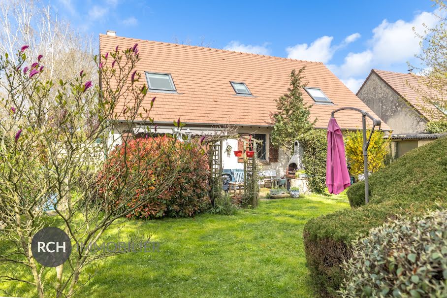 Vente maison 5 pièces 156 m² à Montfort-l'Amaury (78490), 565 000 €