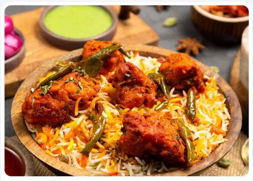 Hyderabadi Chicken Biryani (500gm) Serves 1-2