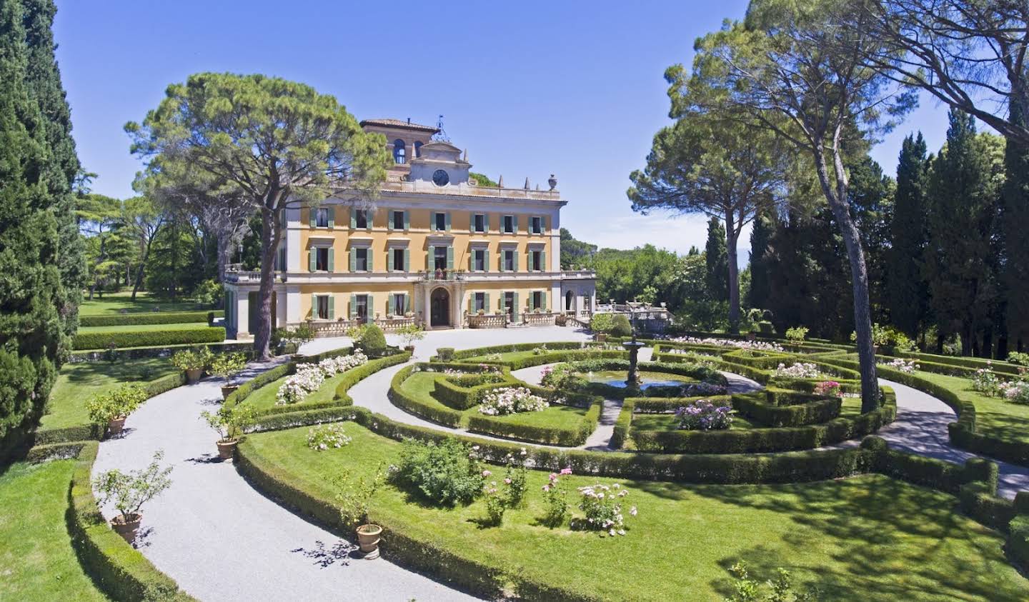 Villa with pool and garden Perugia