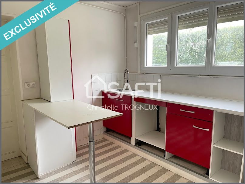 Vente maison 4 pièces 88 m² à Hangest-sur-Somme (80310), 123 000 €