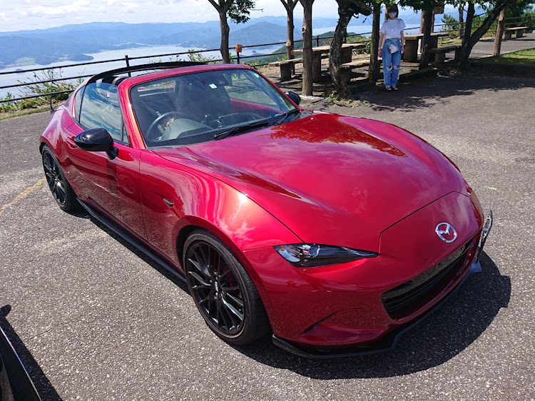 ロードスターのロードスターNB・ロードスターNC・ロードスターrf・男は黙ってワタナベ・エンゼルラインに関するカスタム事例の投稿画像5枚目