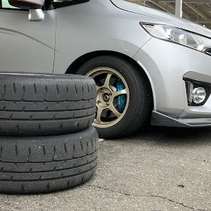 フィット GK5