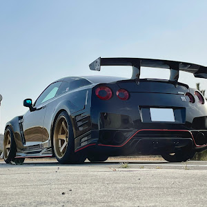 NISSAN GT-R R35