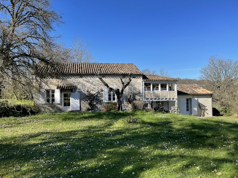 Vente maison 8 pièces 187 m² à Saint-Perdoux (24560), 378 000 €
