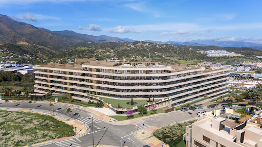 Prestige apartment / penthouse for sale in Estepona (Spain) - Modern building with balconies and garden