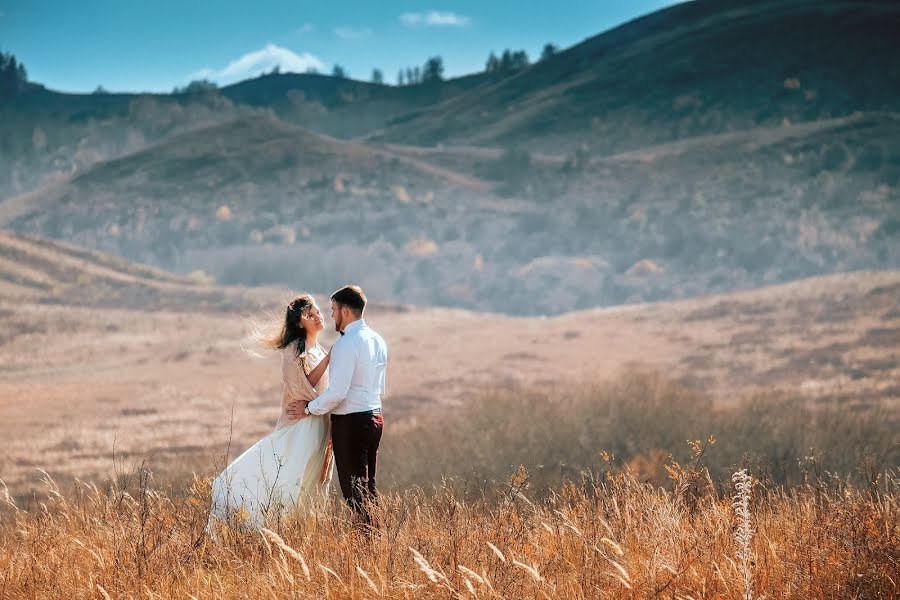 Fotógrafo de bodas Maks Kravchenko (maxxxkravchenko). Foto del 27 de marzo 2019