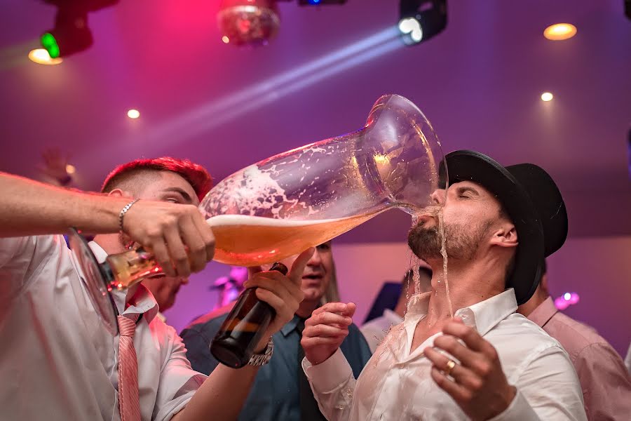 Fotógrafo de casamento Paulo Degering (paulodegering). Foto de 23 de fevereiro 2022