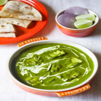 Palak Paneer & Choice Of Bread