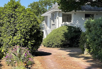 Maison avec jardin et terrasse 8