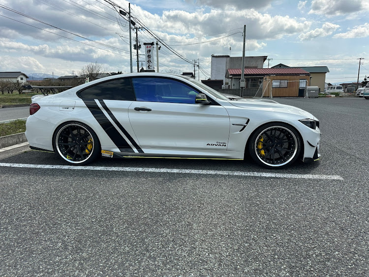 M4 クーペの駆け抜ける歓び・食レポ・一日一麺・交通安全・また　ばーちゃんにに関するカスタム事例の投稿画像1枚目