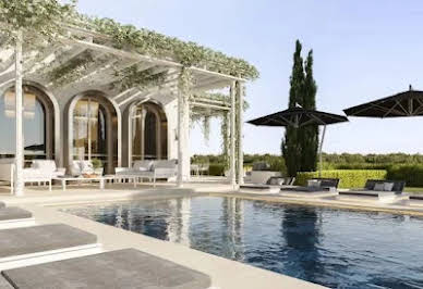 Villa with pool 1