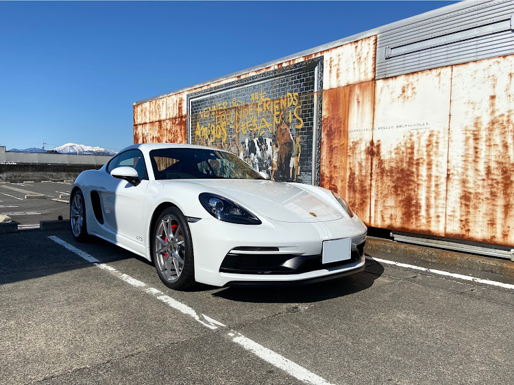 718 ケイマンのケイマン・ポルシェ・GTS・ウォールアートコラボ・YouTubeに関するカスタム事例の投稿画像3枚目