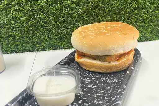 Paneer Peri Peri Burger