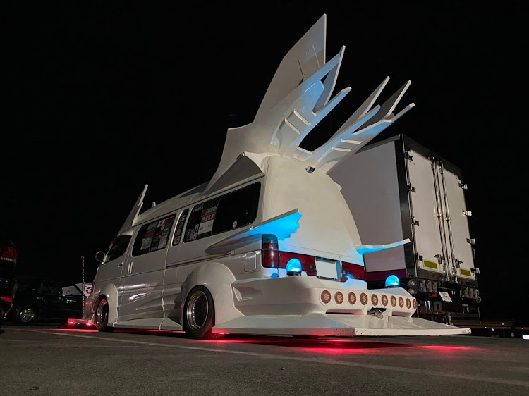 LSのローガン・ゲリラナイトミーティング・デコトラ参上・周南大橋・益田自販機うどんツーリング予告に関するカスタム事例の投稿画像7枚目