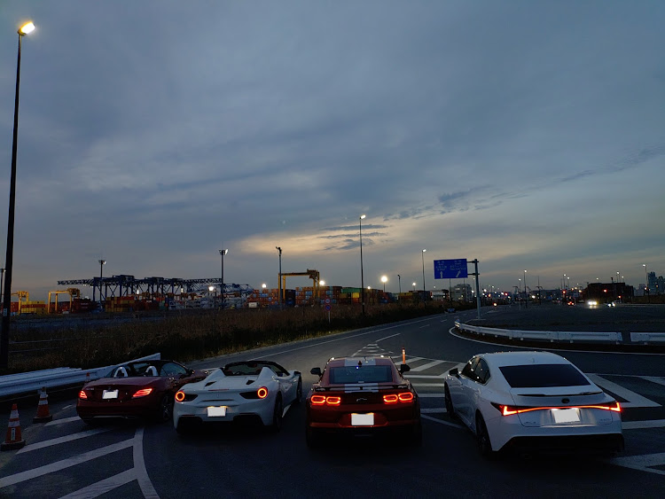 カマロのFerrari 488・LEXUS・CAMARO・Benz・ツーリングに関するカスタム事例の投稿画像3枚目