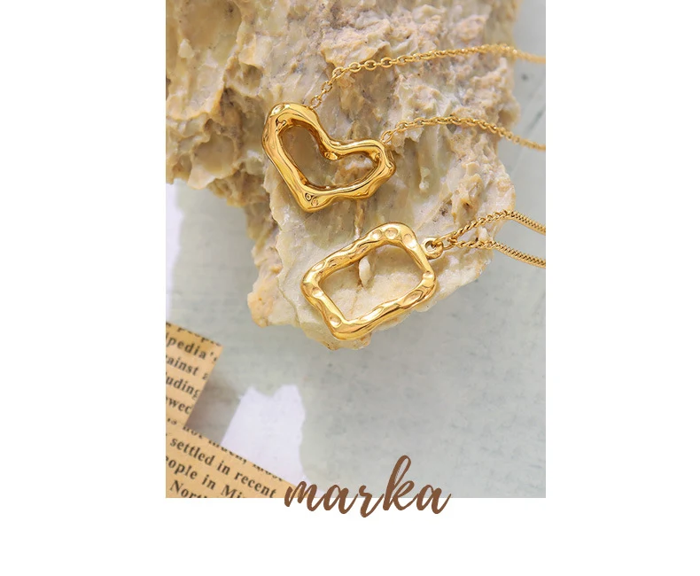 Qixi dames ketting van titanium staal met perzik hart hanger, een elegant en duurzaam Valentijnsdag cadeau om liefde te uiten.
