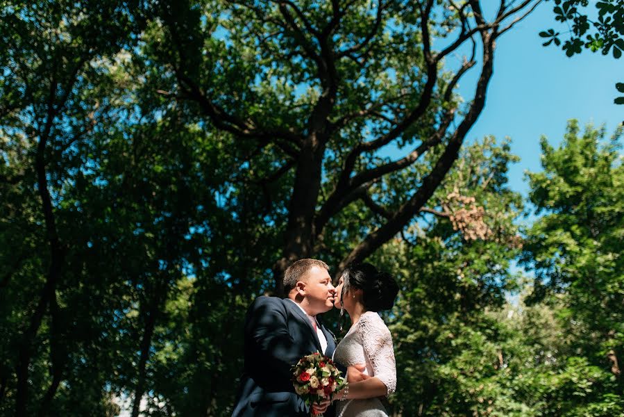 Fotógrafo de casamento Valeriy Tikhov (valerytikhov). Foto de 26 de setembro 2018