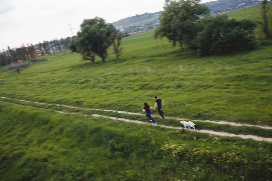 Fotógrafo de casamento Evgeniy Flur (fluoriscent). Foto de 7 de abril 2016