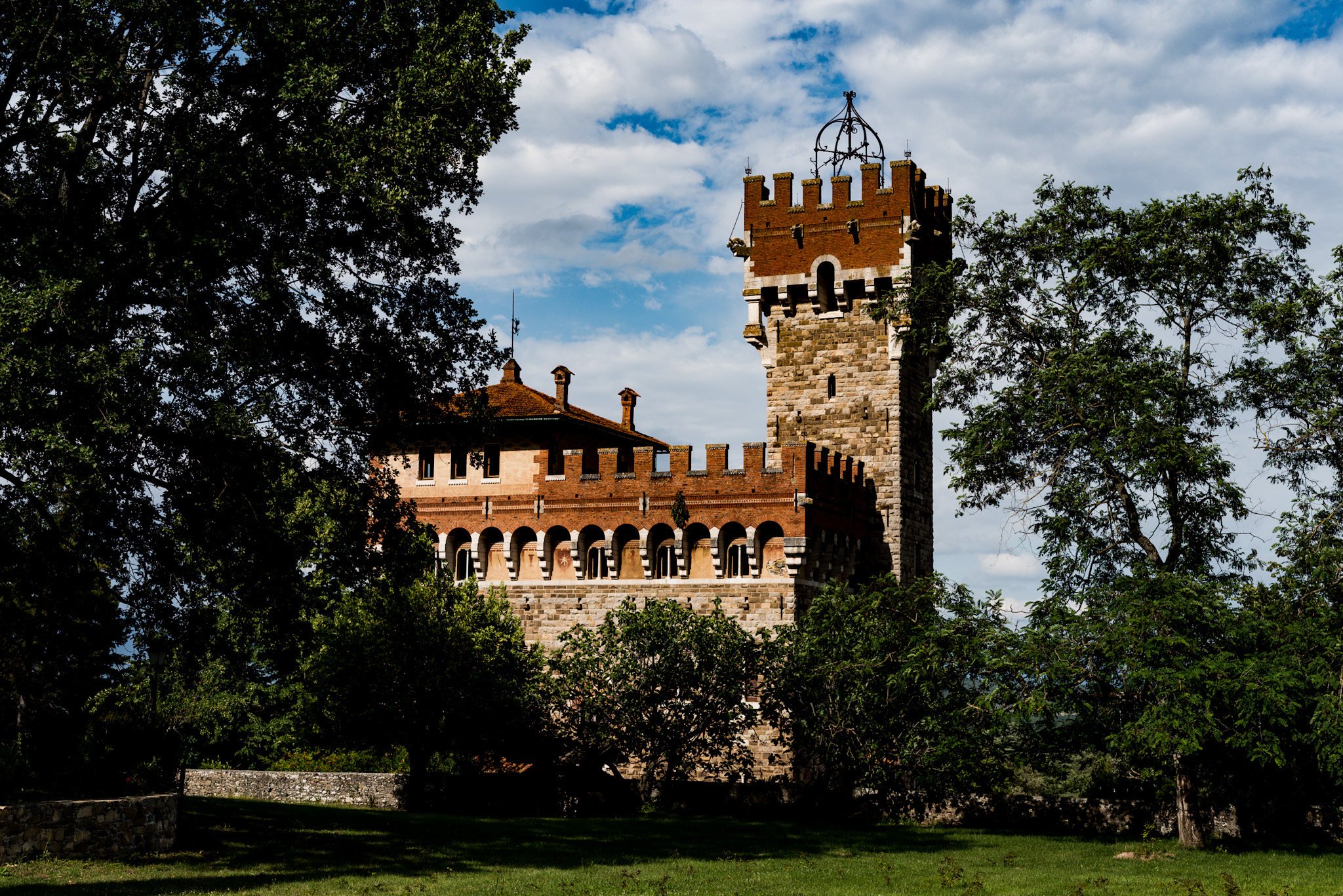 Sole e nuvole sul castello di albe987