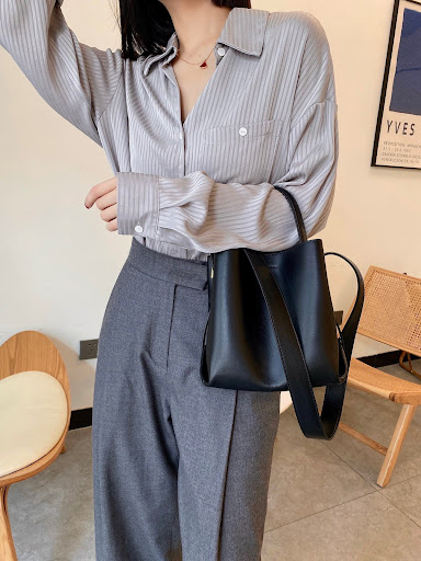 Title 16, Portable Bucket All-match Shoulder Cowhide Wome...