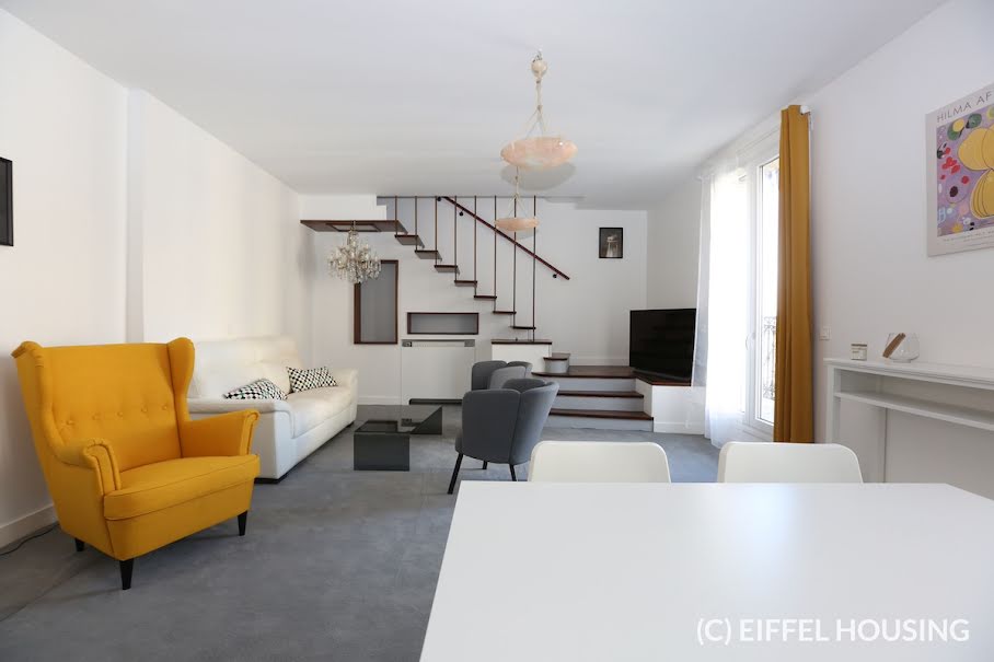 Location meublée appartement 2 pièces 72 m² à Paris 18ème (75018), 2 500 €