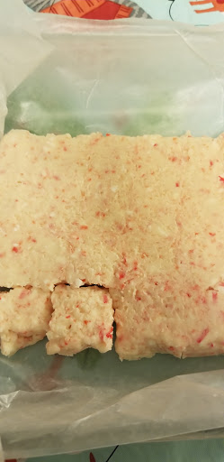 Yummy white candy cane fudge. 