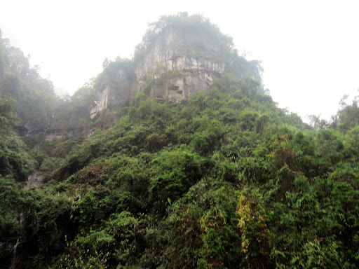 99 Bend Road From Tianmen Mountain China 2016