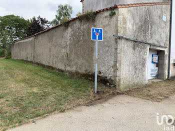 parking à Saint-Denis-la-Chevasse (85)