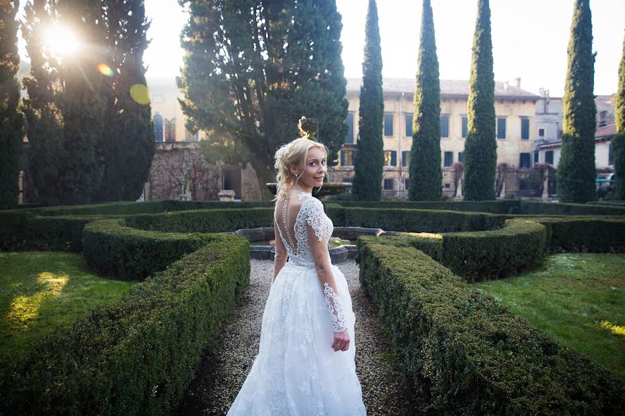 Fotografo di matrimoni Taya Kopeykina (tvkopeikina). Foto del 28 gennaio 2017