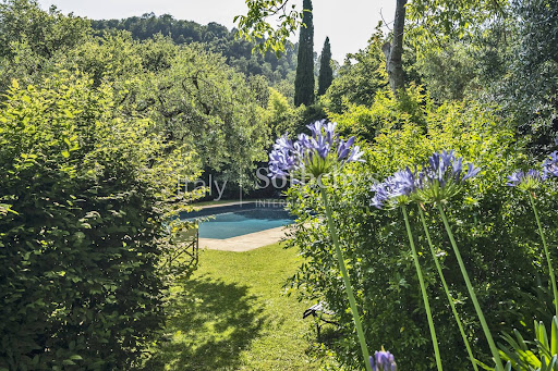 Farmhouse with pool 3