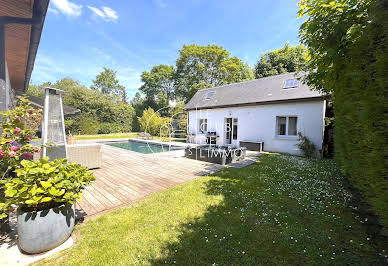 House with pool and garden 3