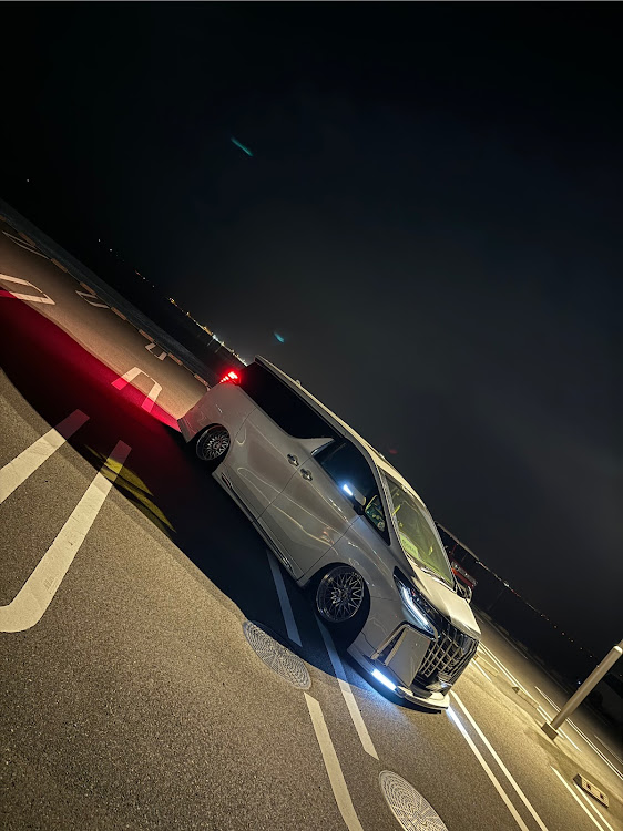 アルファードのtoshi.al9999さんが投稿したカスタム事例の投稿画像4枚目