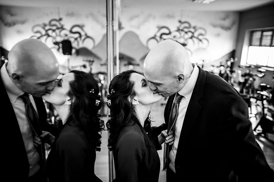 Wedding photographer Leonardo Scarriglia (leonardoscarrig). Photo of 4 April 2018