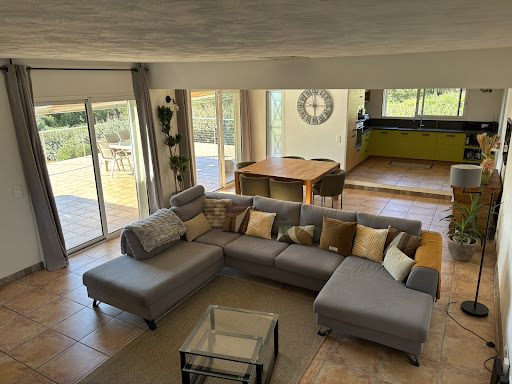 Villa avec piscine et jardin 5
