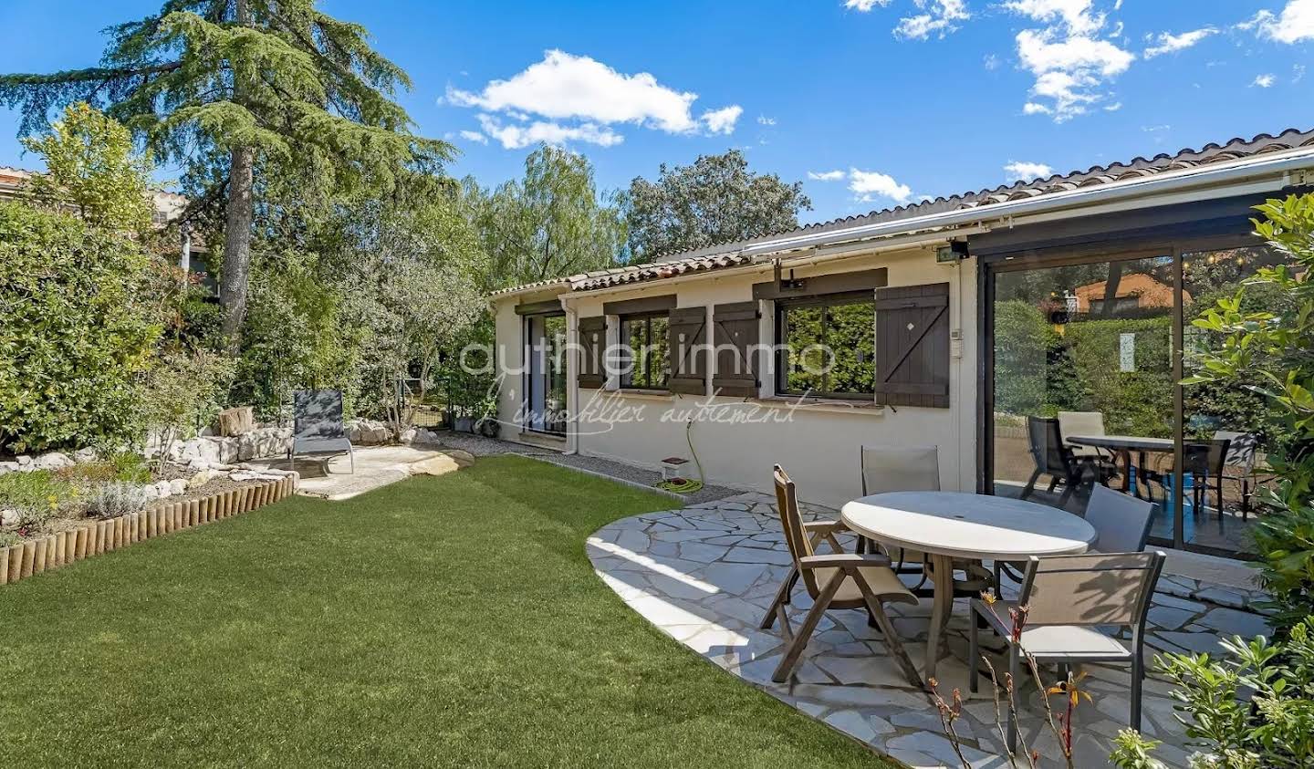 House with garden and terrace Grasse